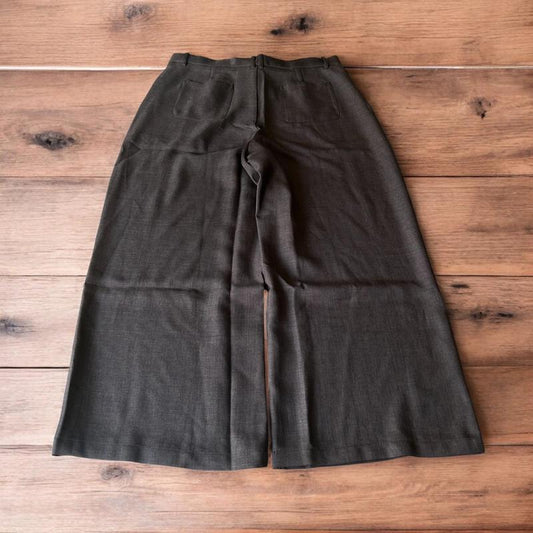 Vintage style baggy wide leg textured tailored trousers in brown.