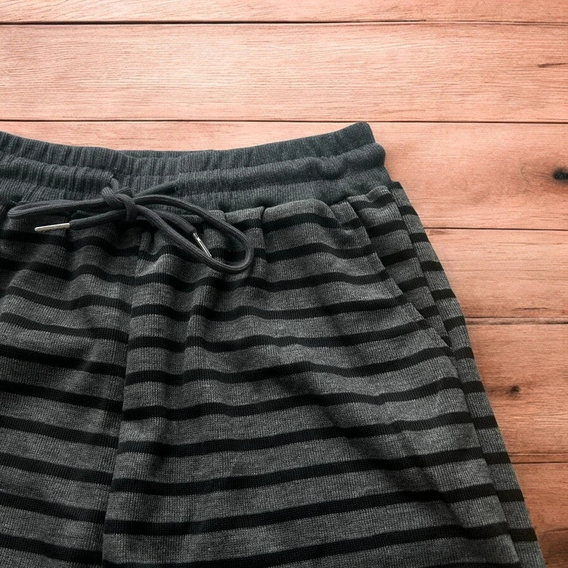 Lovely baggy straight leg striped lounge pants trousers in black/grey.