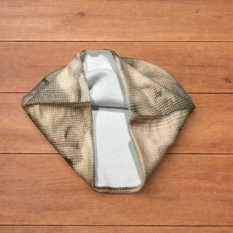 Cool Japanese vintage style beanie hat in cream/beige with graphic design.