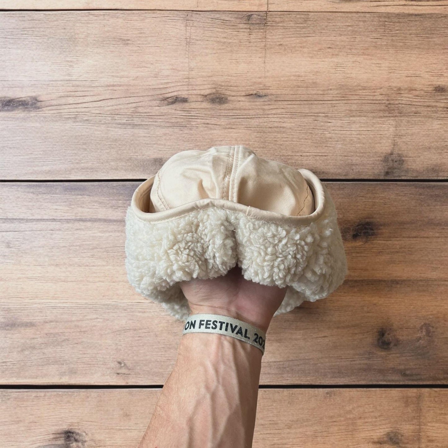 Insane Russian Trapper Korean padded fluffy hat cap in cream/beige. One size.