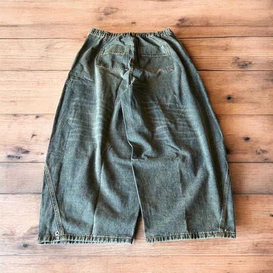 Incredible super baggy wide leg balloon fit jeans in mid blue wash.