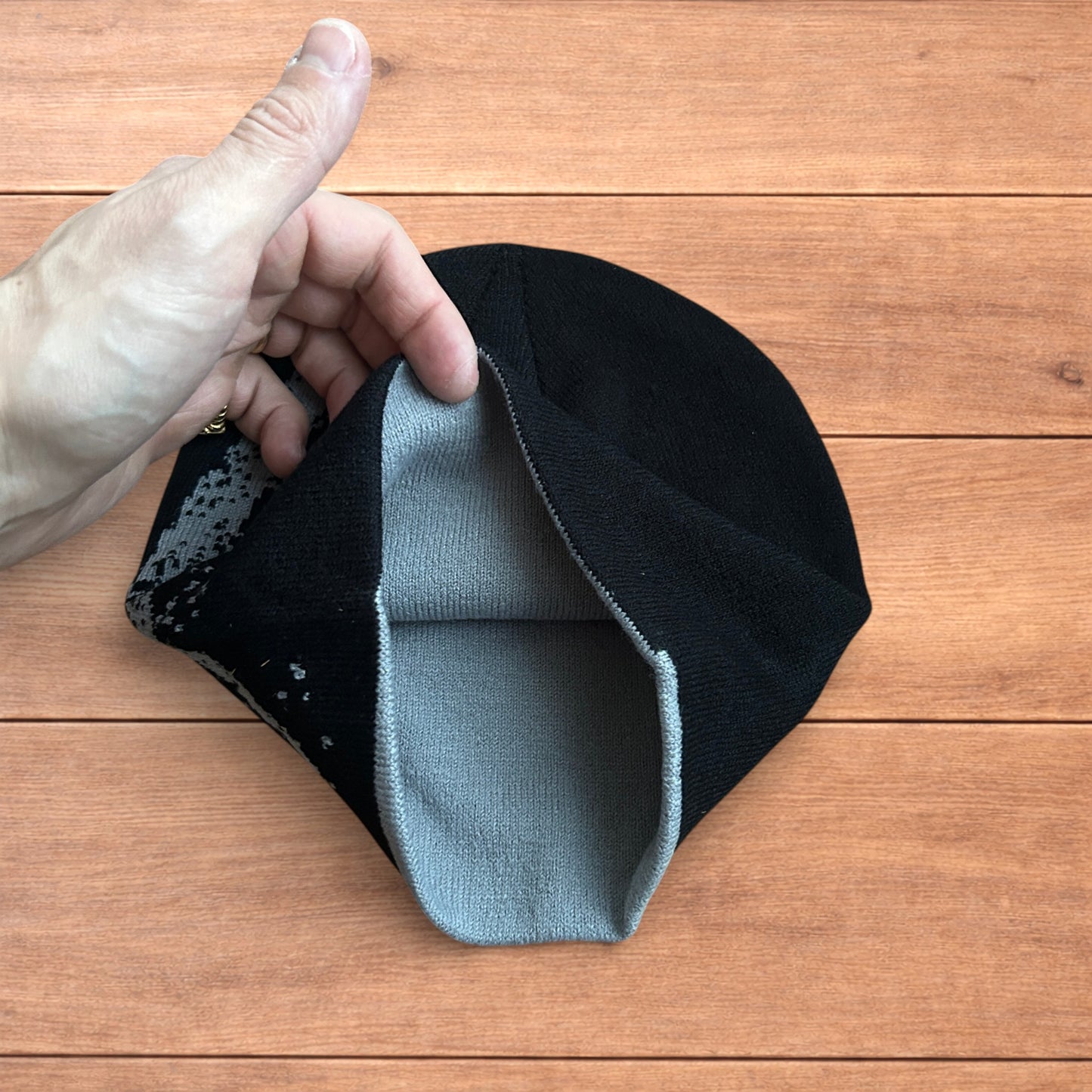 Cool Japanese vintage style beanie hat in black with graphic design.