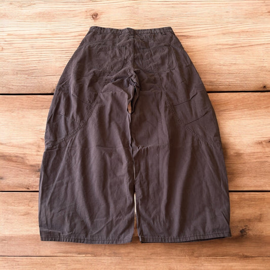 Vintage Military style baggy wide leg cargo trousers in brown.