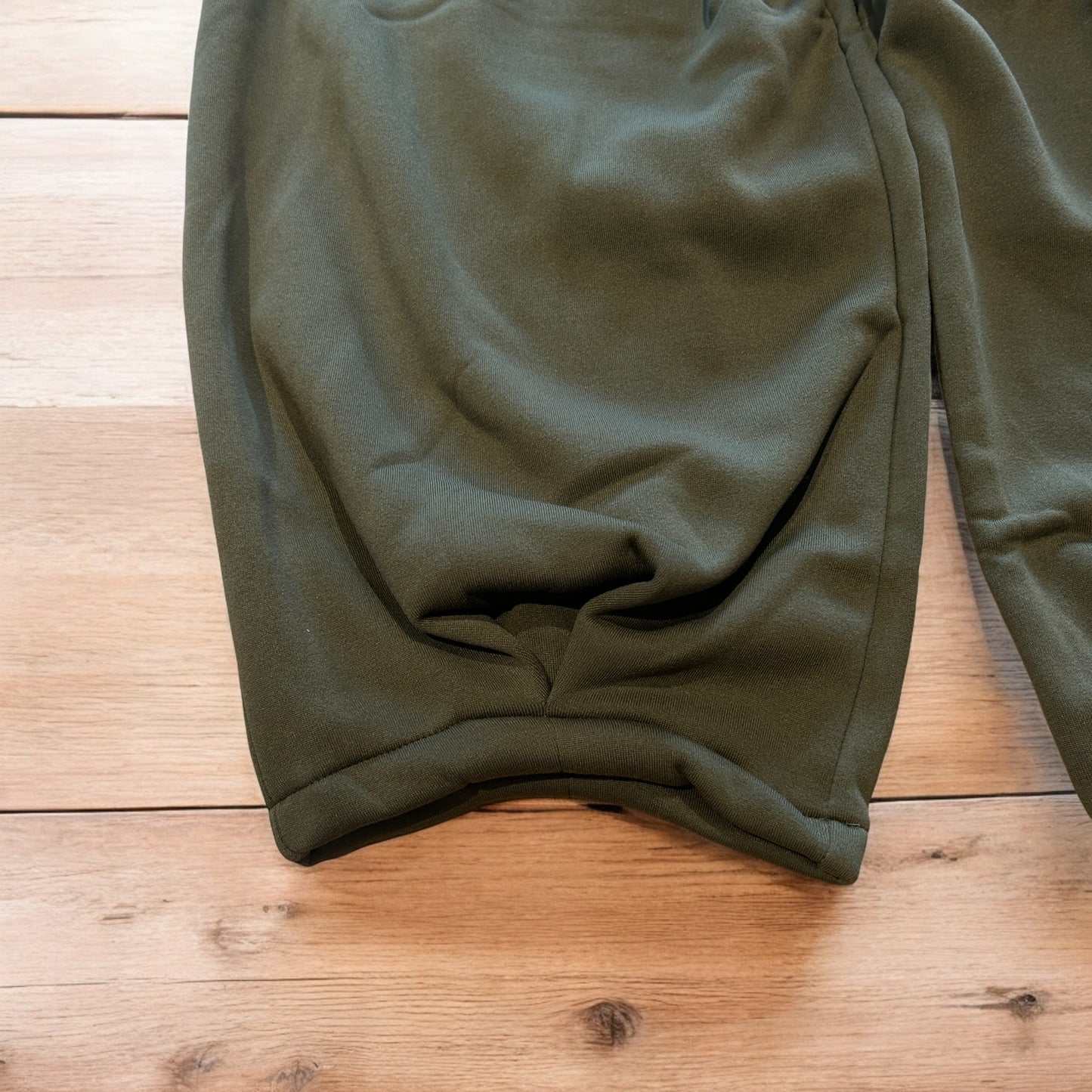 Lovely super baggy wide leg Japanese joggers in khaki green.