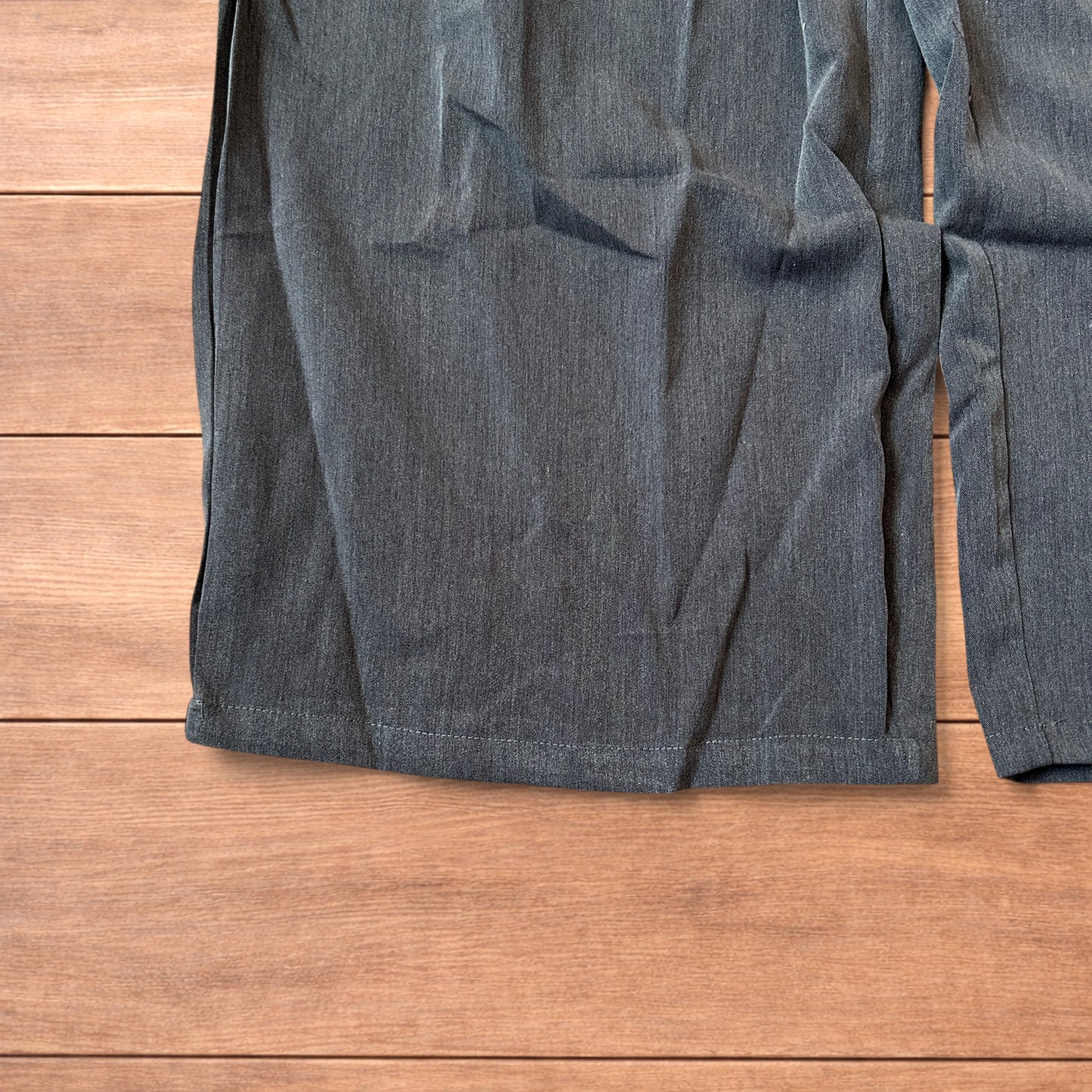 Vintage style baggy wide leg tailored trousers in mid grey.