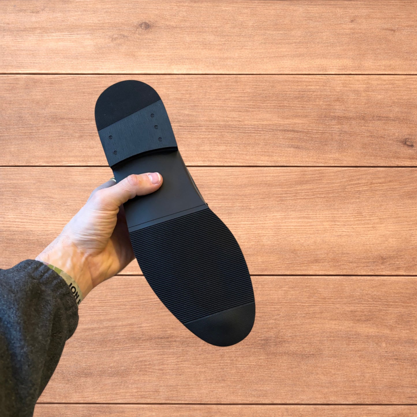 Lovely faux leather penny dress loafers shoes in oxblood red.