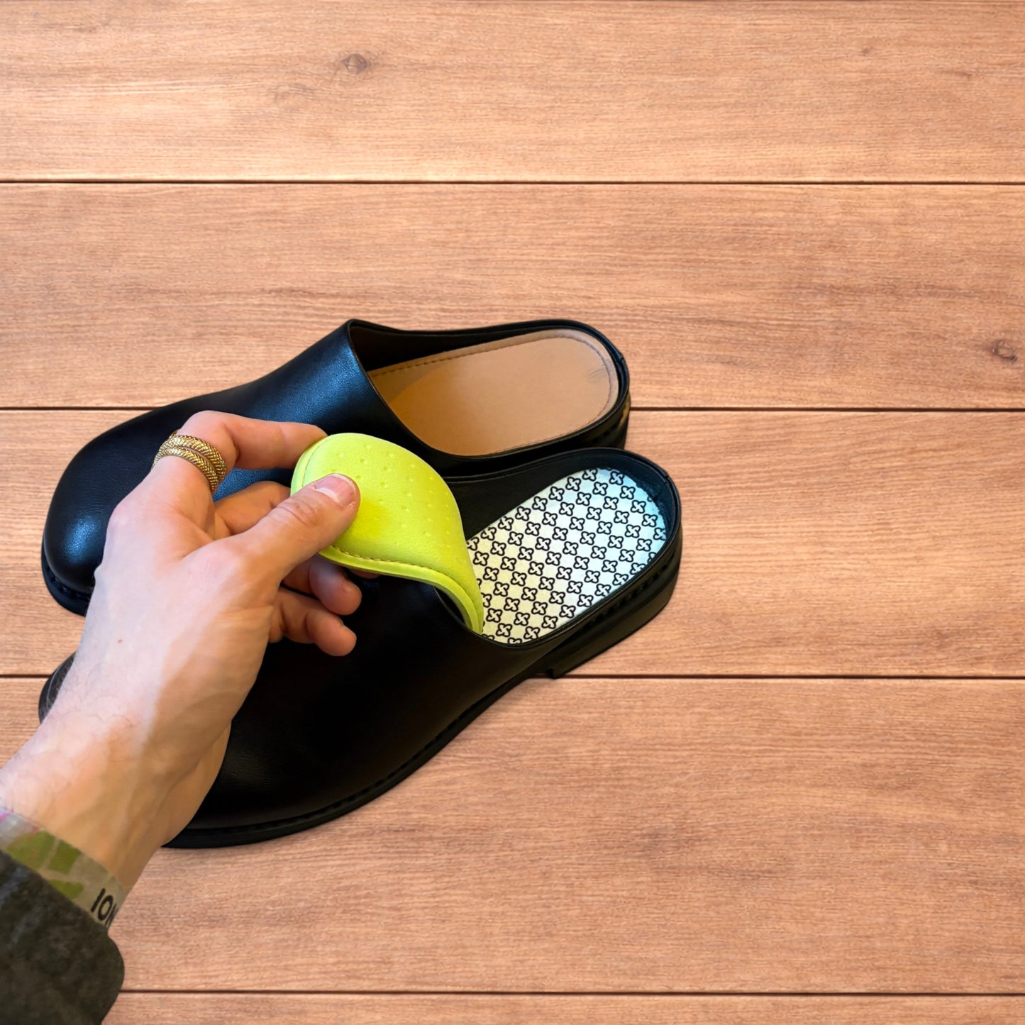 Lovely faux leather slip on clogs slippers in black.