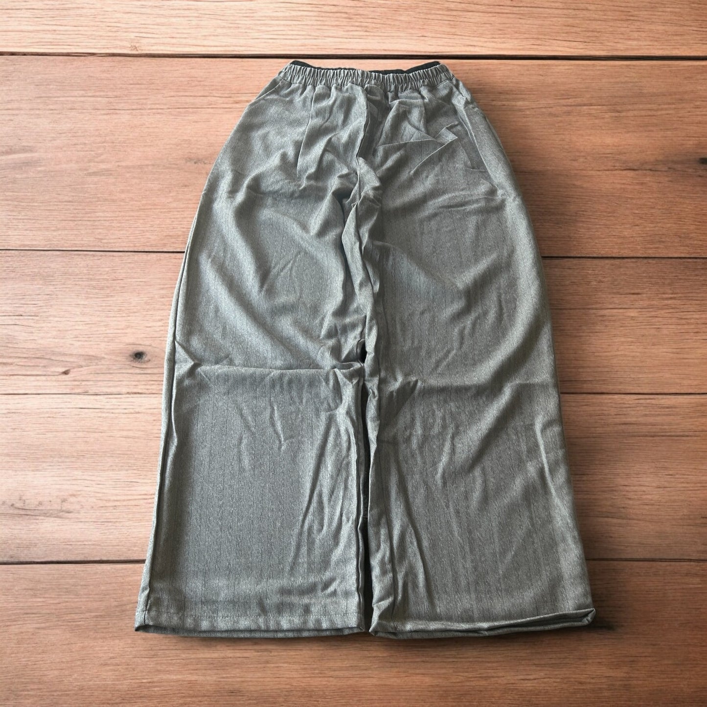 Lovely baggy wide leg pinstripe lounge pants trousers in grey/beige.