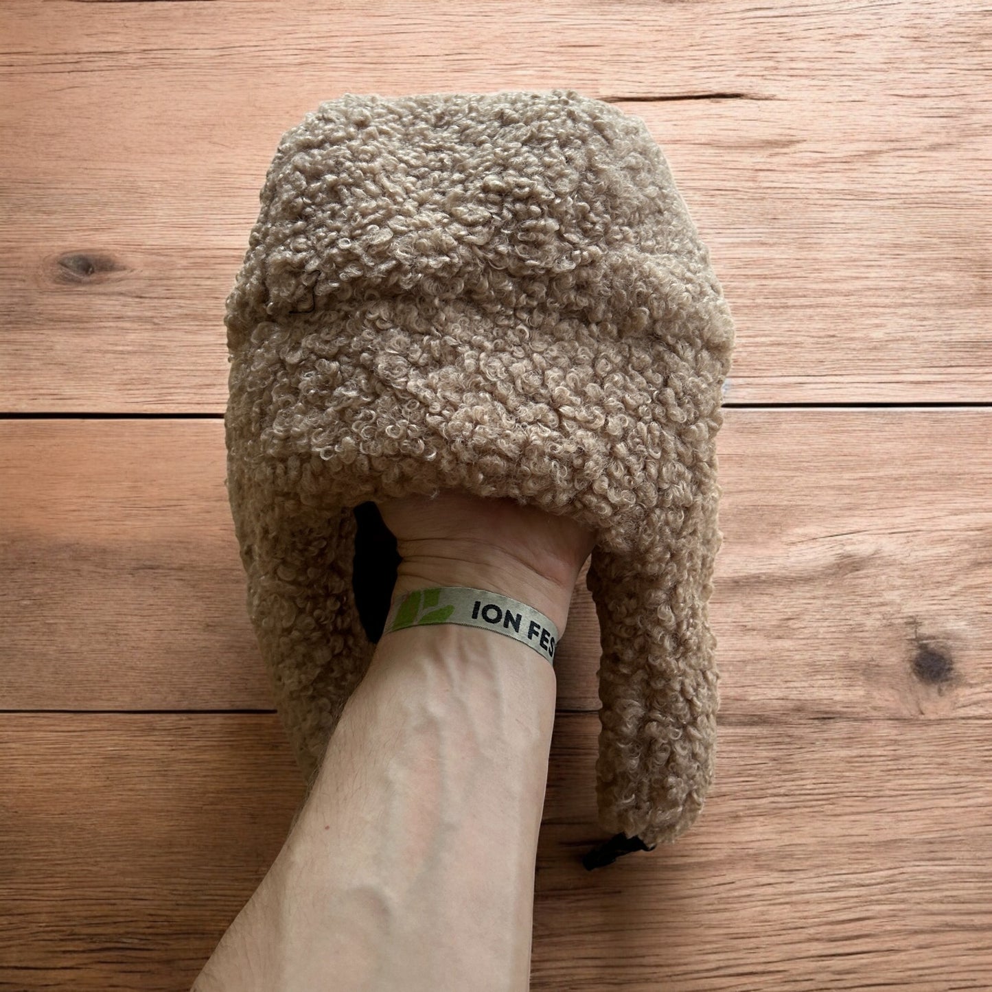 Lovely wool style fluffy Russian ear flap winter hat in brown. One size.