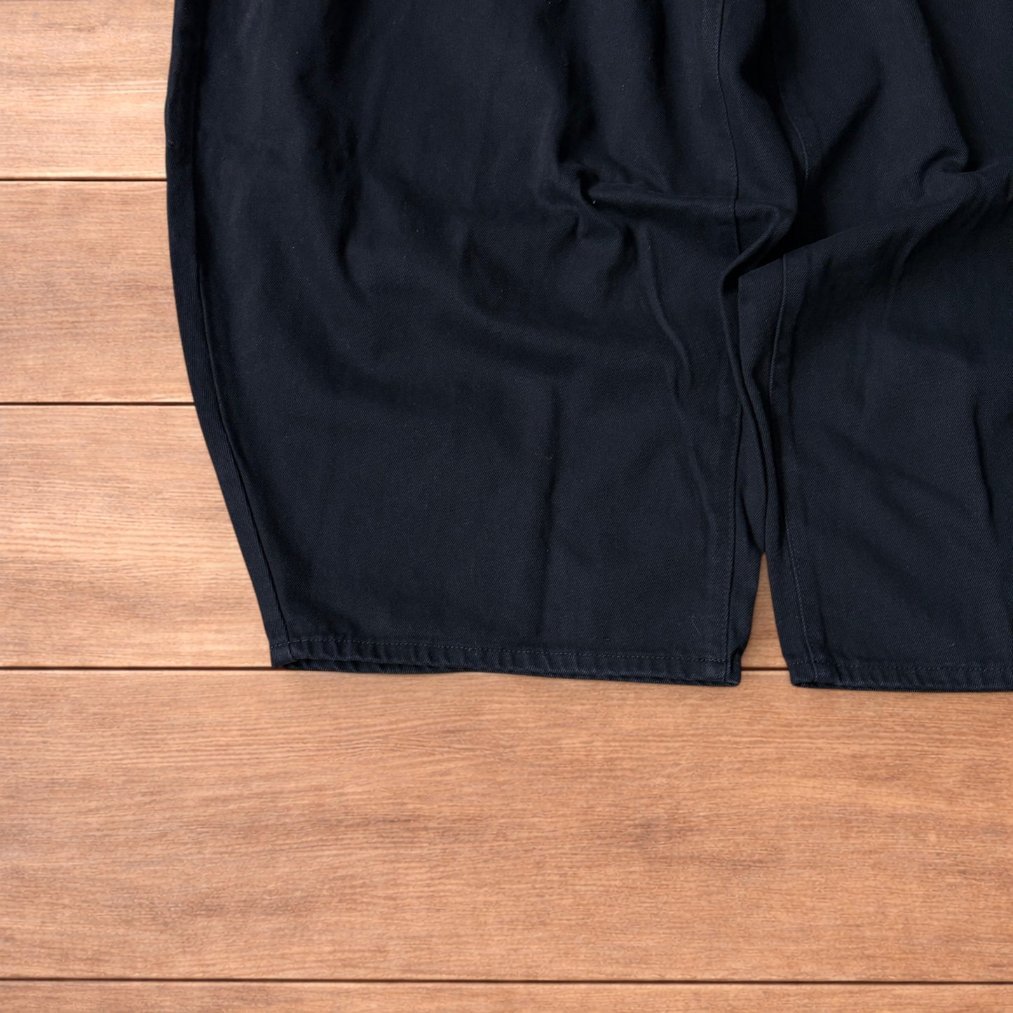 Super baggy wide leg balloon fit jeans in black.