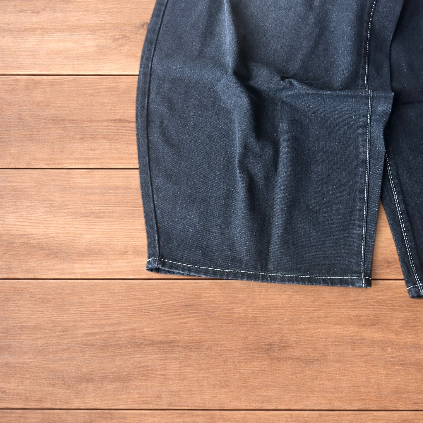 Super baggy wide leg balloon fit jeans in washed black.