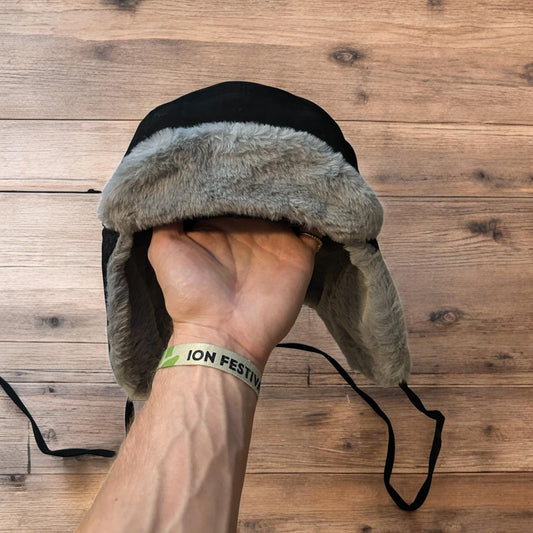 Russian ushanka trapper ear flap winter hat in black/grey colour way. 55-59cm