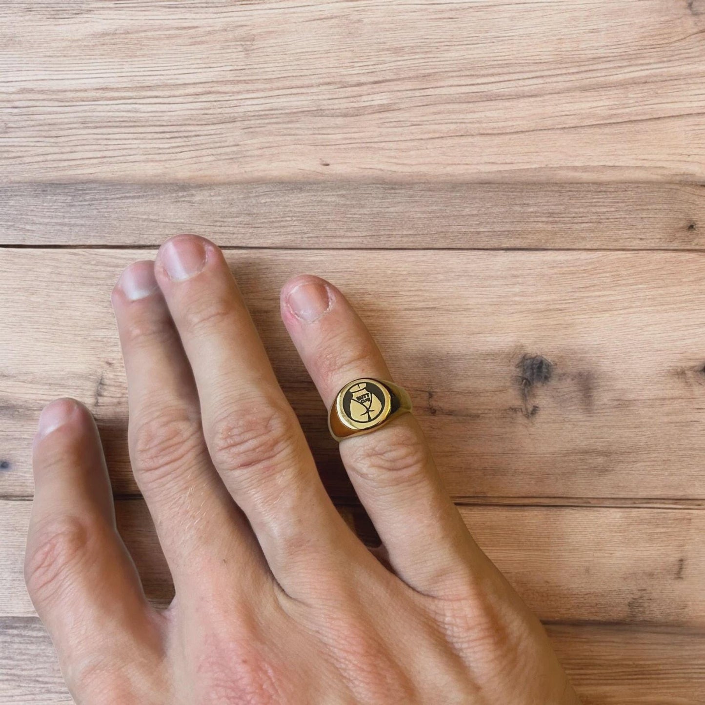 Lovely stainless steel gold Butt Club women figure signet ring.