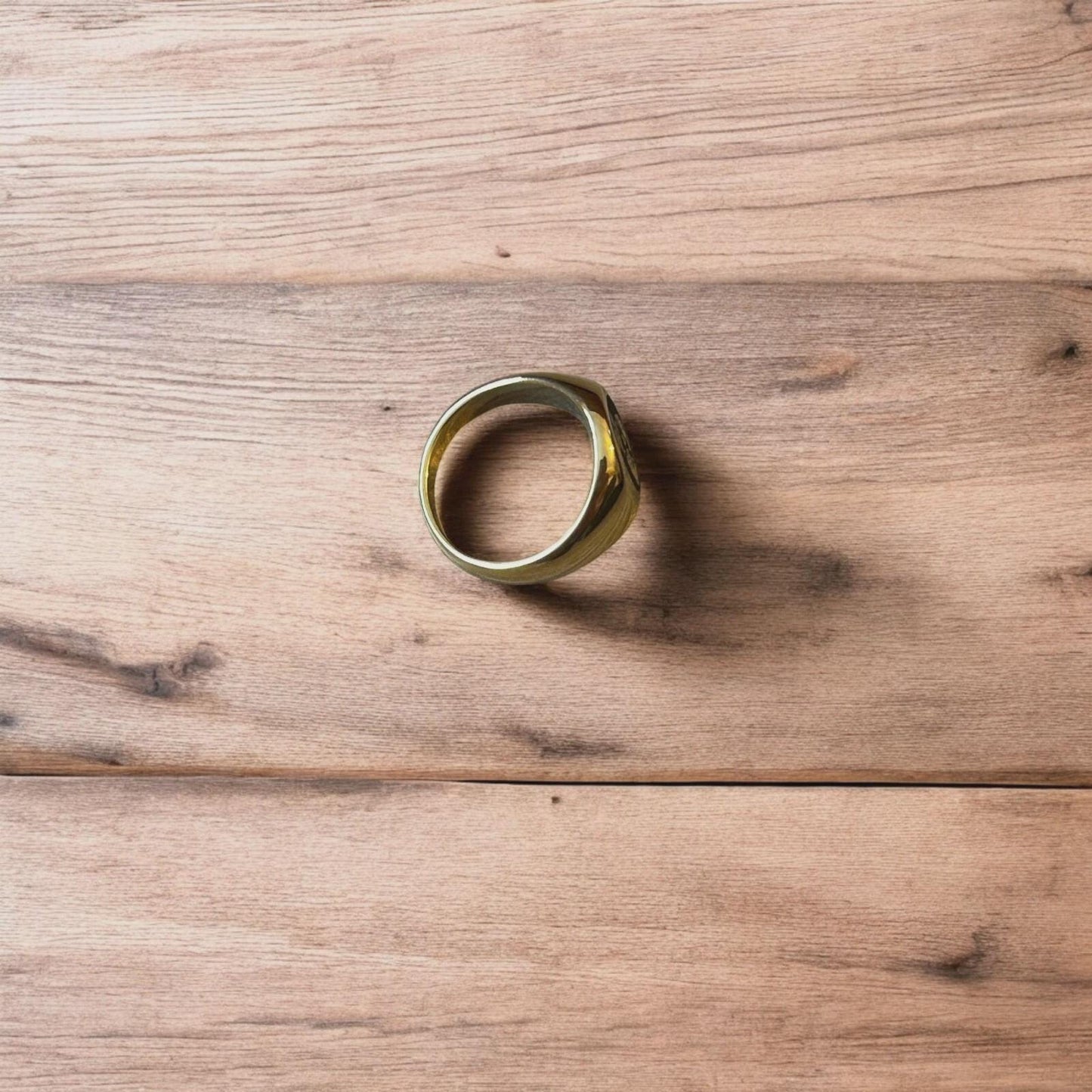 Lovely stainless steel gold Butt Club women figure signet ring.