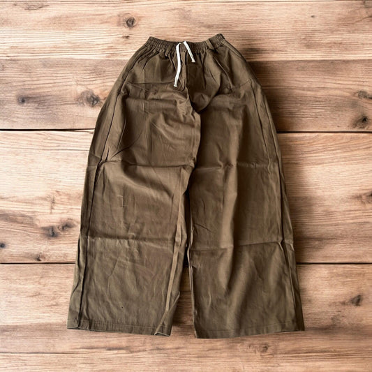 Incredible super baggy wide leg workwear trousers in brown.
