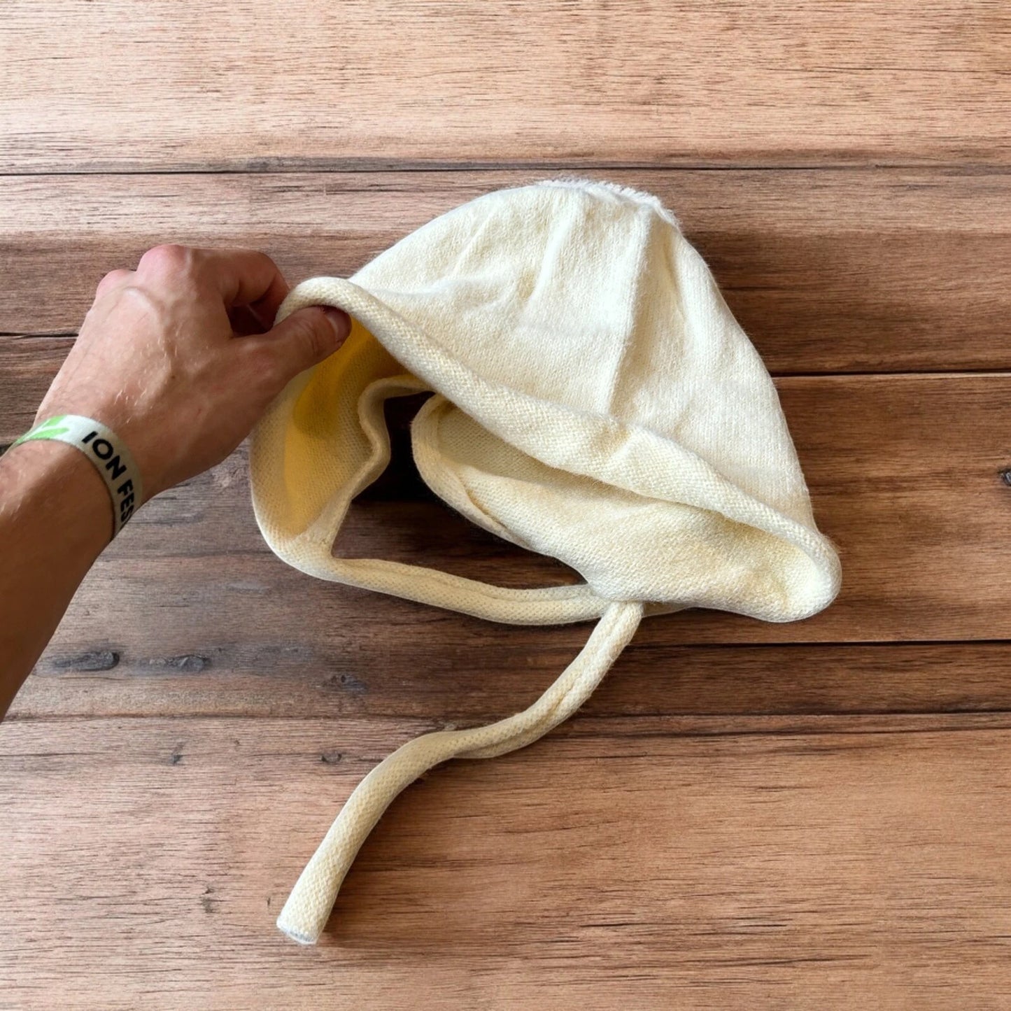 Lovely Y2k Japanese knitted beanie bonnet ear flap hat in beige/cream. One Size.