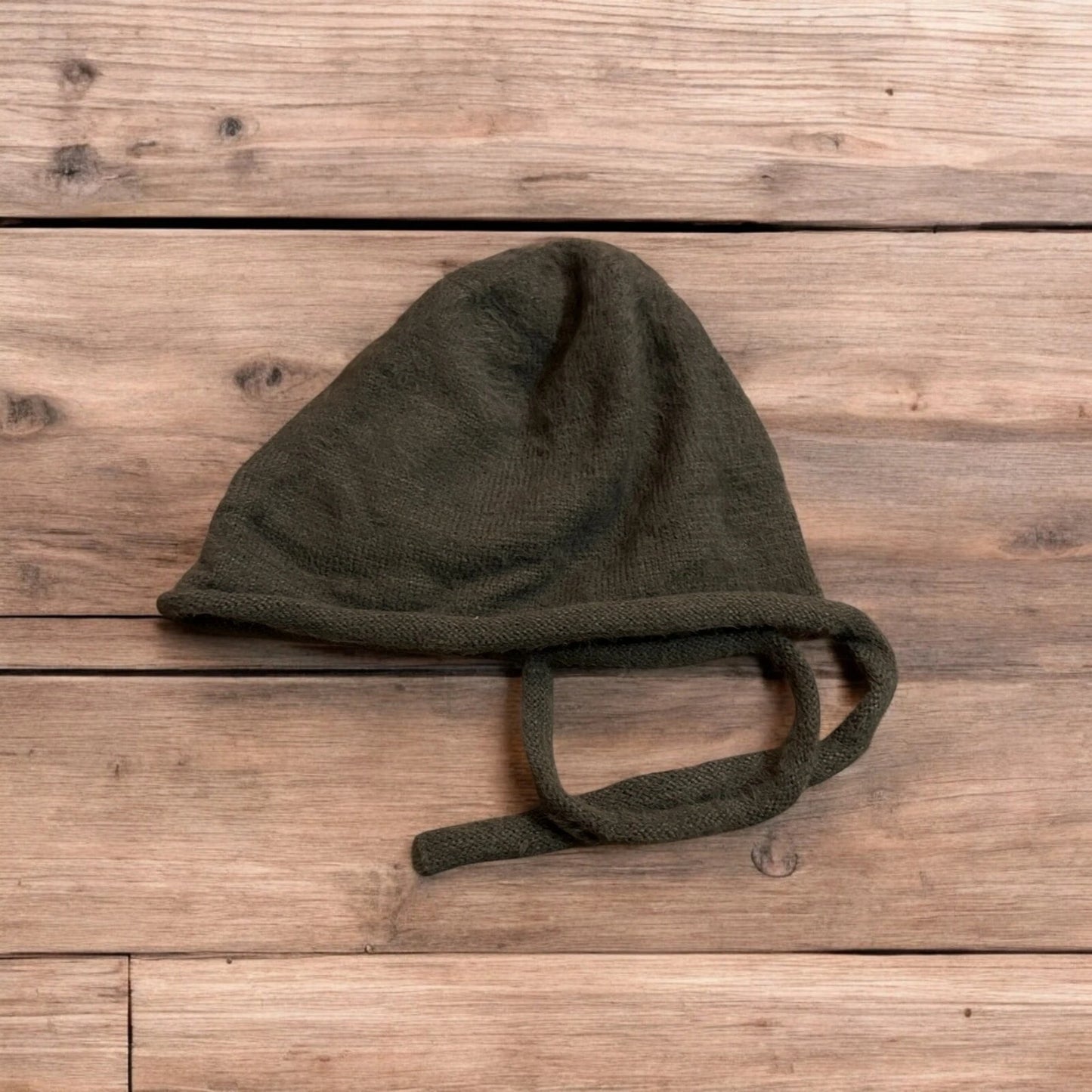 Lovely Y2k Japanese knitted beanie bonnet ear flap hat in mid grey. One Size.