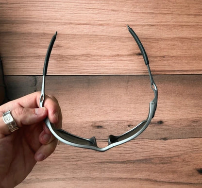 Insane metal frame sunglasses in grey with black lense. One size.