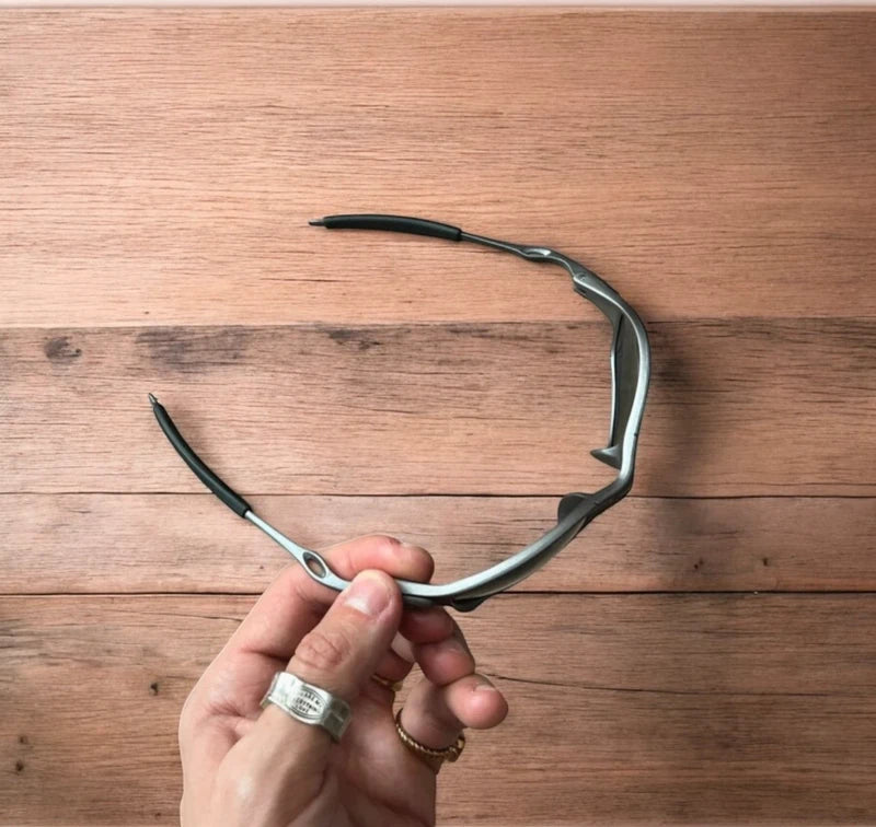 Insane metal frame sunglasses in grey with black lense. One size.