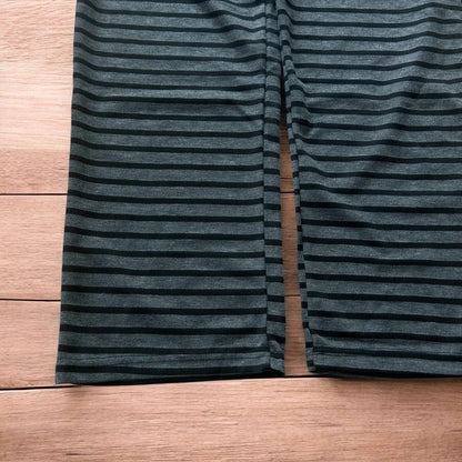 Lovely baggy straight leg striped lounge pants trousers in black/grey.