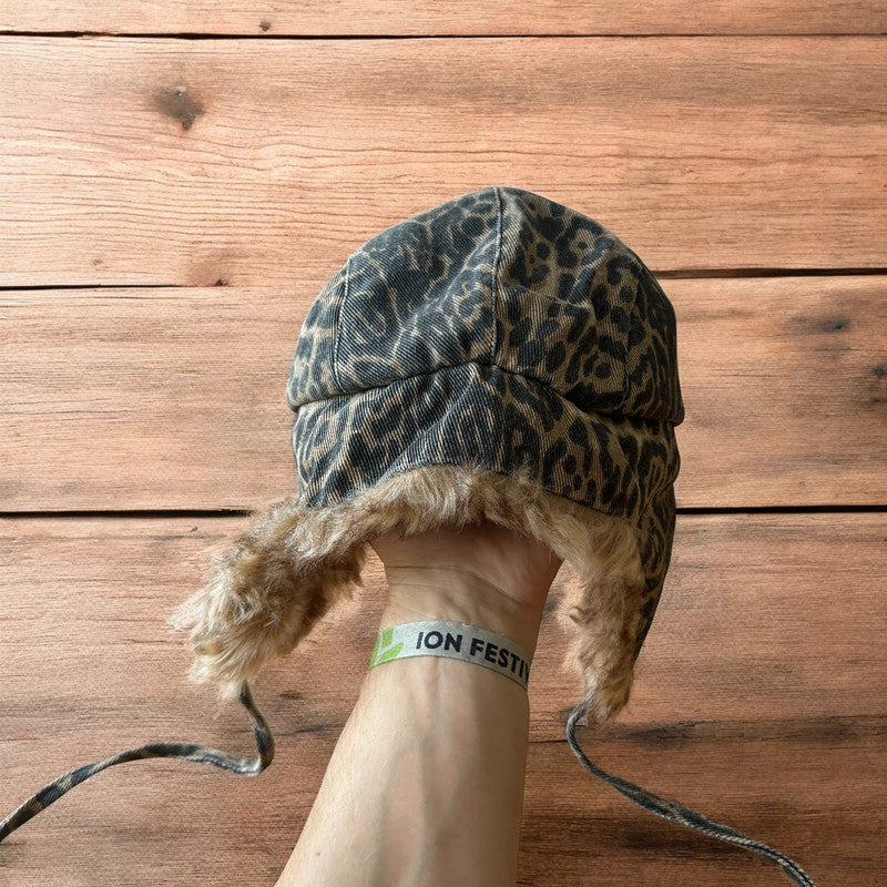 Vintage style trapper Russian ear flap hat cap in leopard & beige colour way. One size.