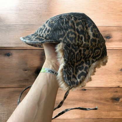 Vintage style trapper Russian ear flap hat cap in leopard & beige colour way. One size.