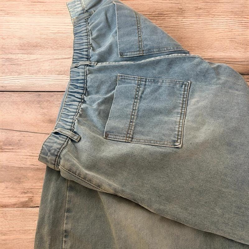 Incredible super baggy wide leg balloon fit jeans in light blue wash.