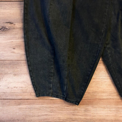 Incredible super baggy wide leg balloon fit jeans in washed black.