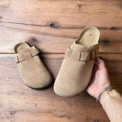Lovely suede mules sandals in beige/cream.