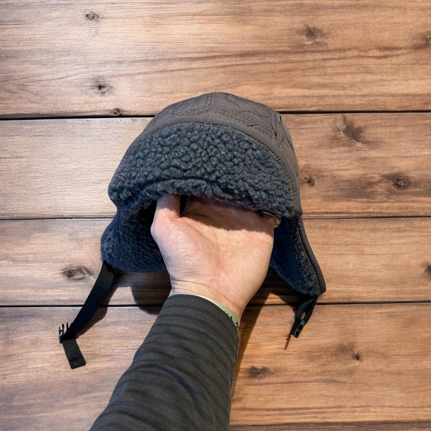 Insane Russian Trapper Korean padded fluffy hat cap in grey/blue. One size.