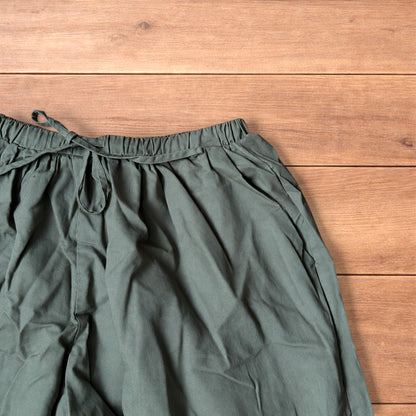 Baggy wide leg flight pants in khaki green.