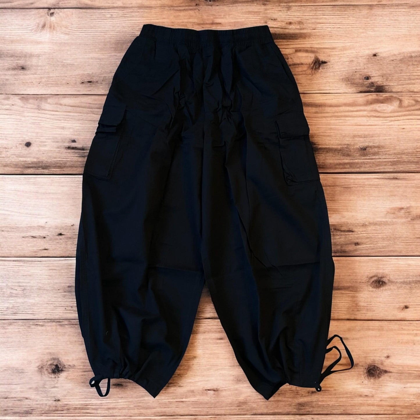 Insane super baggy wide leg Korean cargo parachute trousers in black.