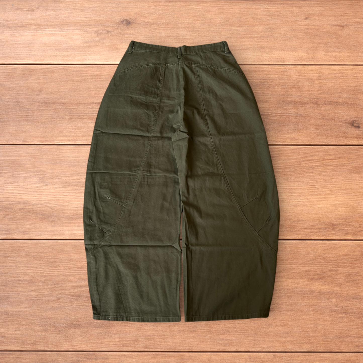 Vintage Military style baggy wide leg cargo trousers in khaki green.