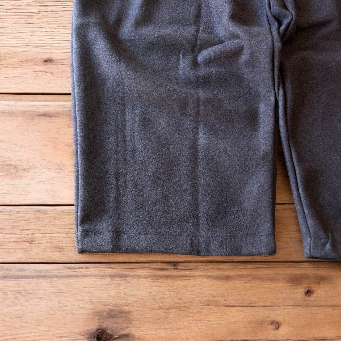 Vintage style baggy wide leg tailored wool trousers in brown.