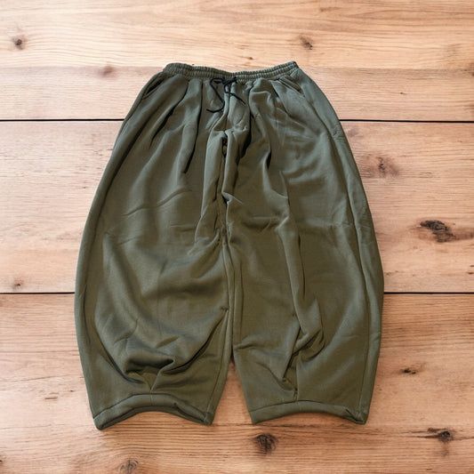 Lovely super baggy wide leg Japanese joggers in khaki green.