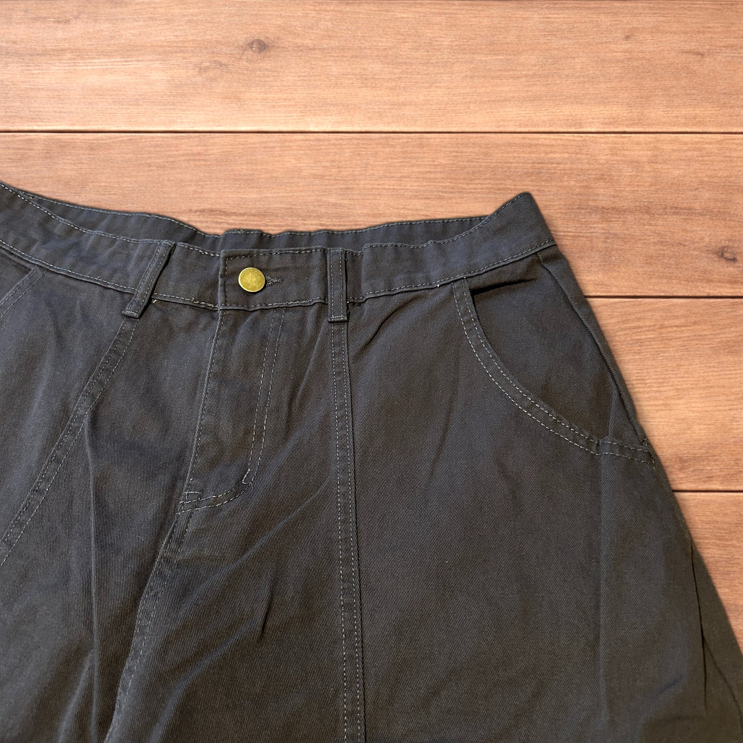 Vintage Military style baggy wide leg cargo trousers in grey.
