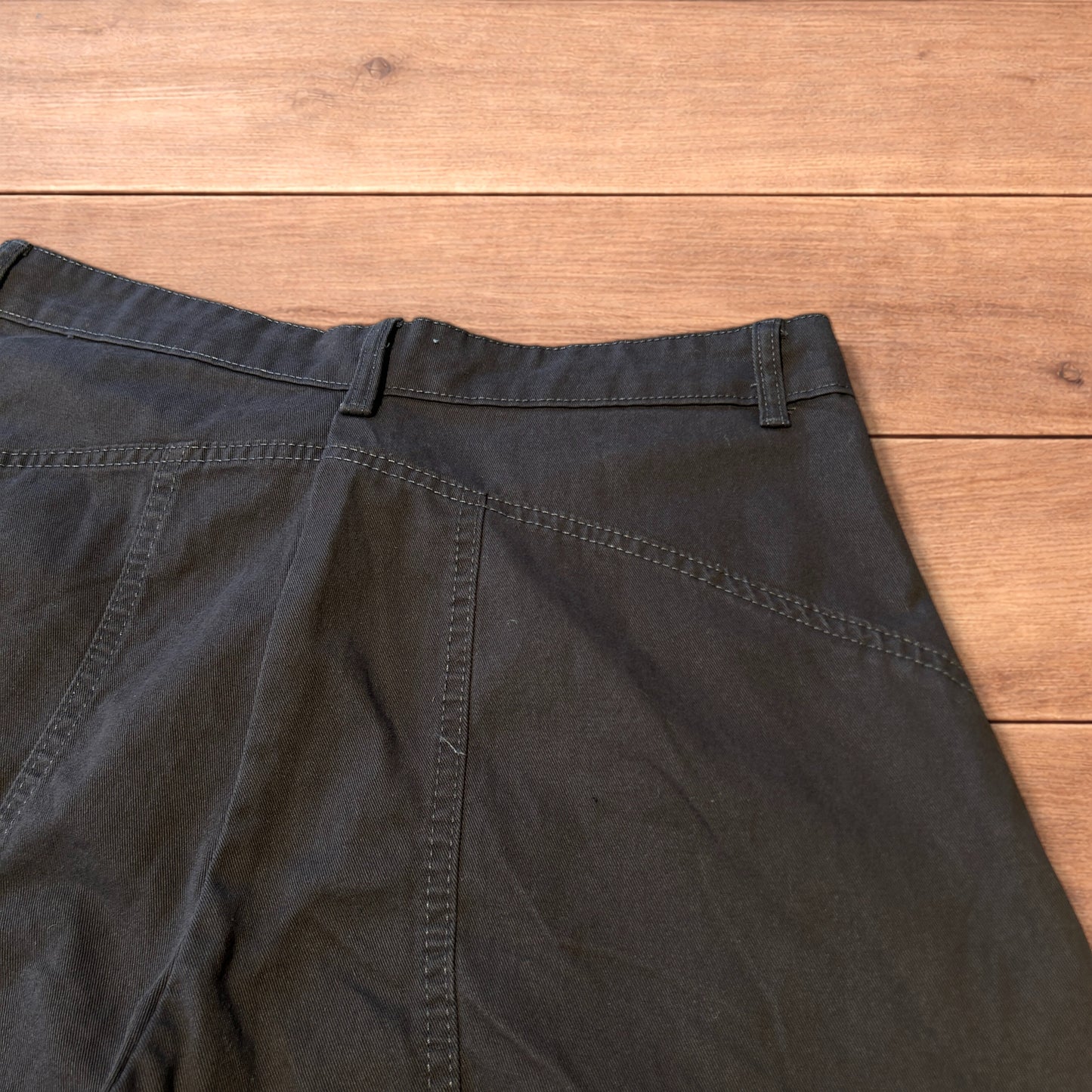 Vintage Military style baggy wide leg cargo trousers in grey.