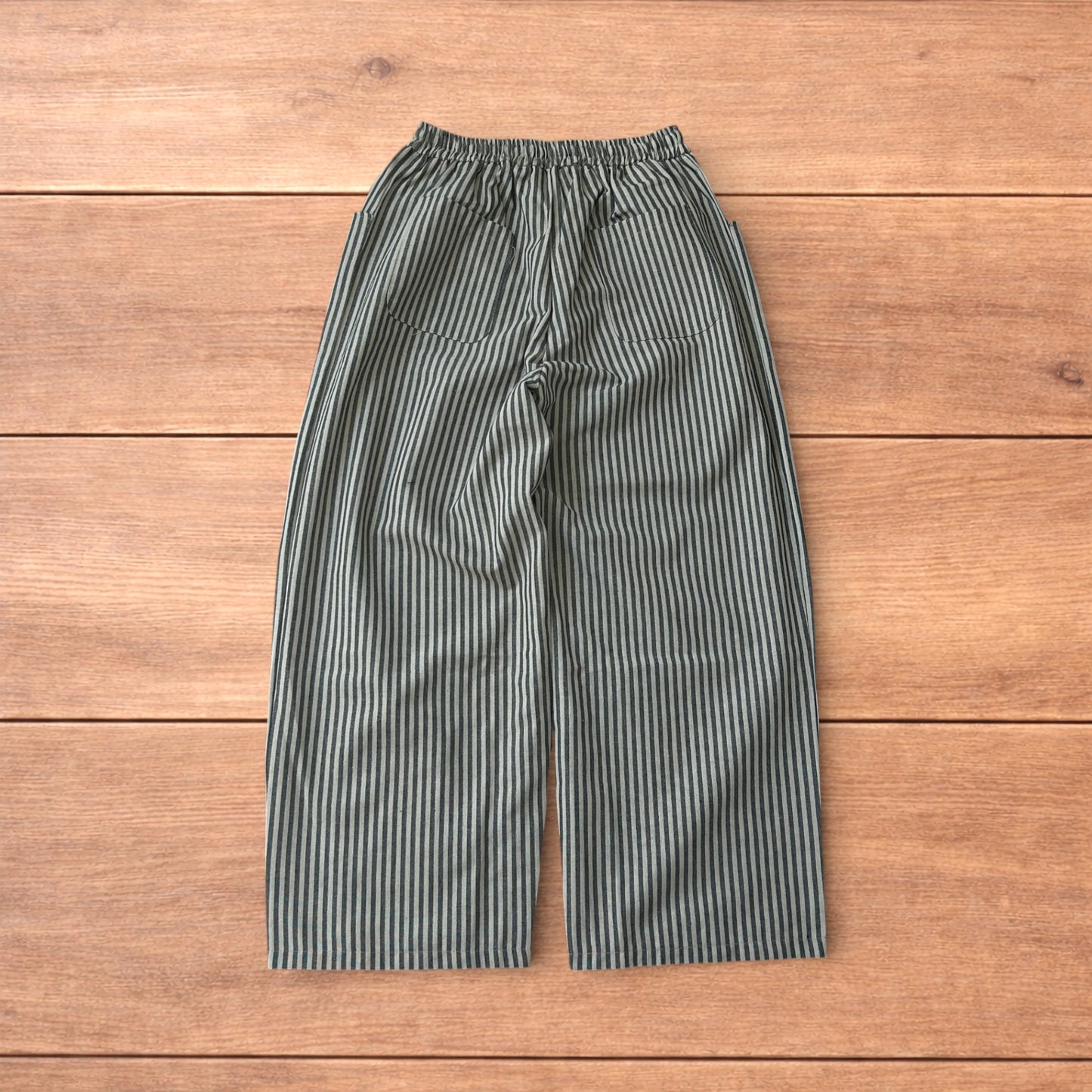 Vintage style baggy wide leg striped linen style trousers in beige/black.