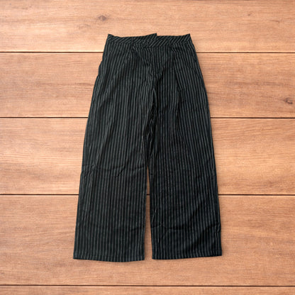 Vintage style baggy wide leg striped lightweight trousers in black/white.