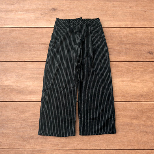 Vintage style baggy wide leg striped lightweight trousers in black/white.