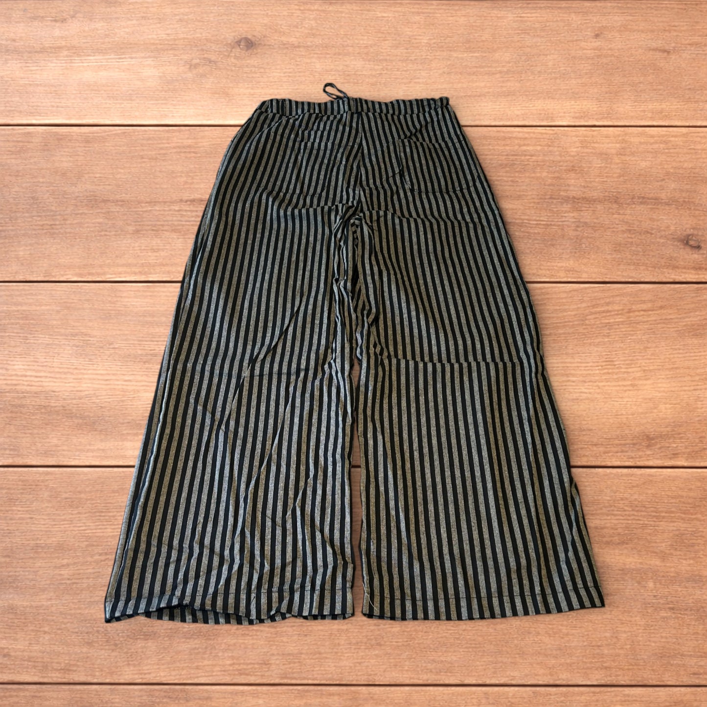 Vintage style baggy wide leg striped linen style trousers in black/grey.