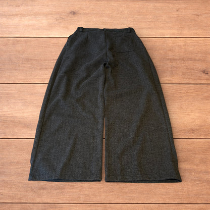 Vintage style baggy wide leg tailored wool pleated trousers in grey.