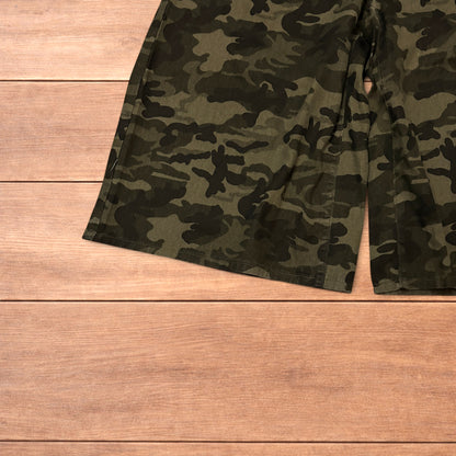 Baggy wide leg cargo shorts in army camo.