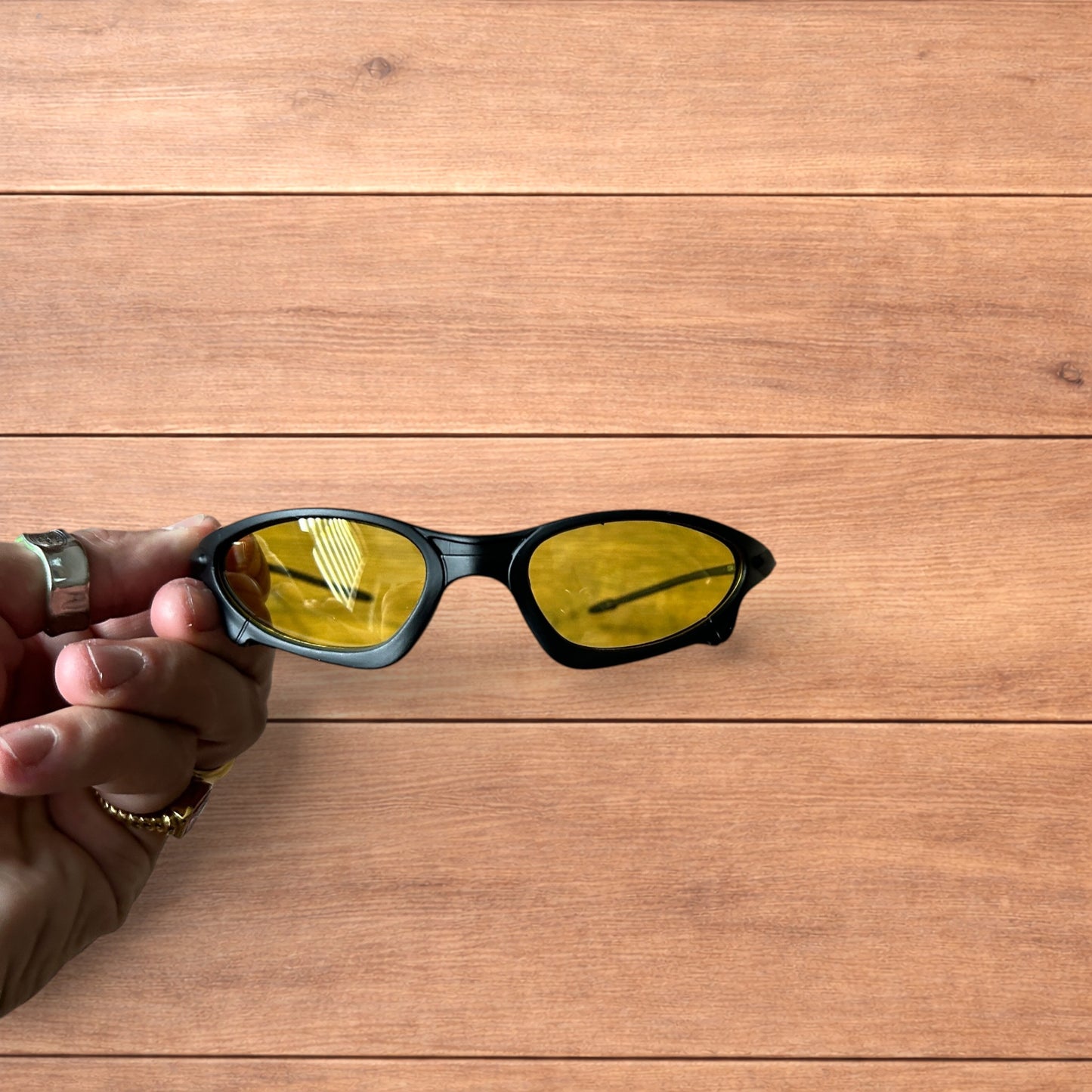 Insane polarised sunglasses in black with yellow lense.