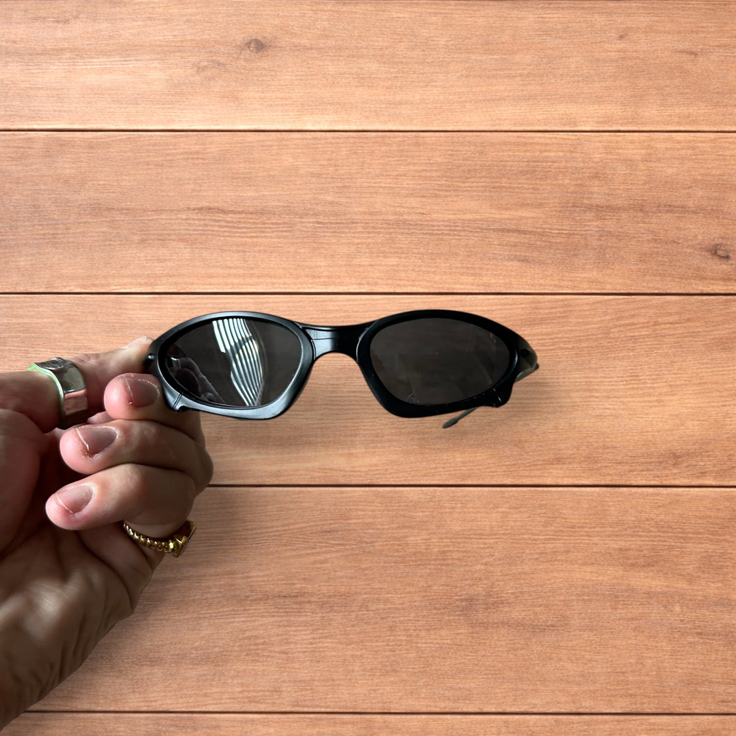 Insane polarised sunglasses in black with black lense.