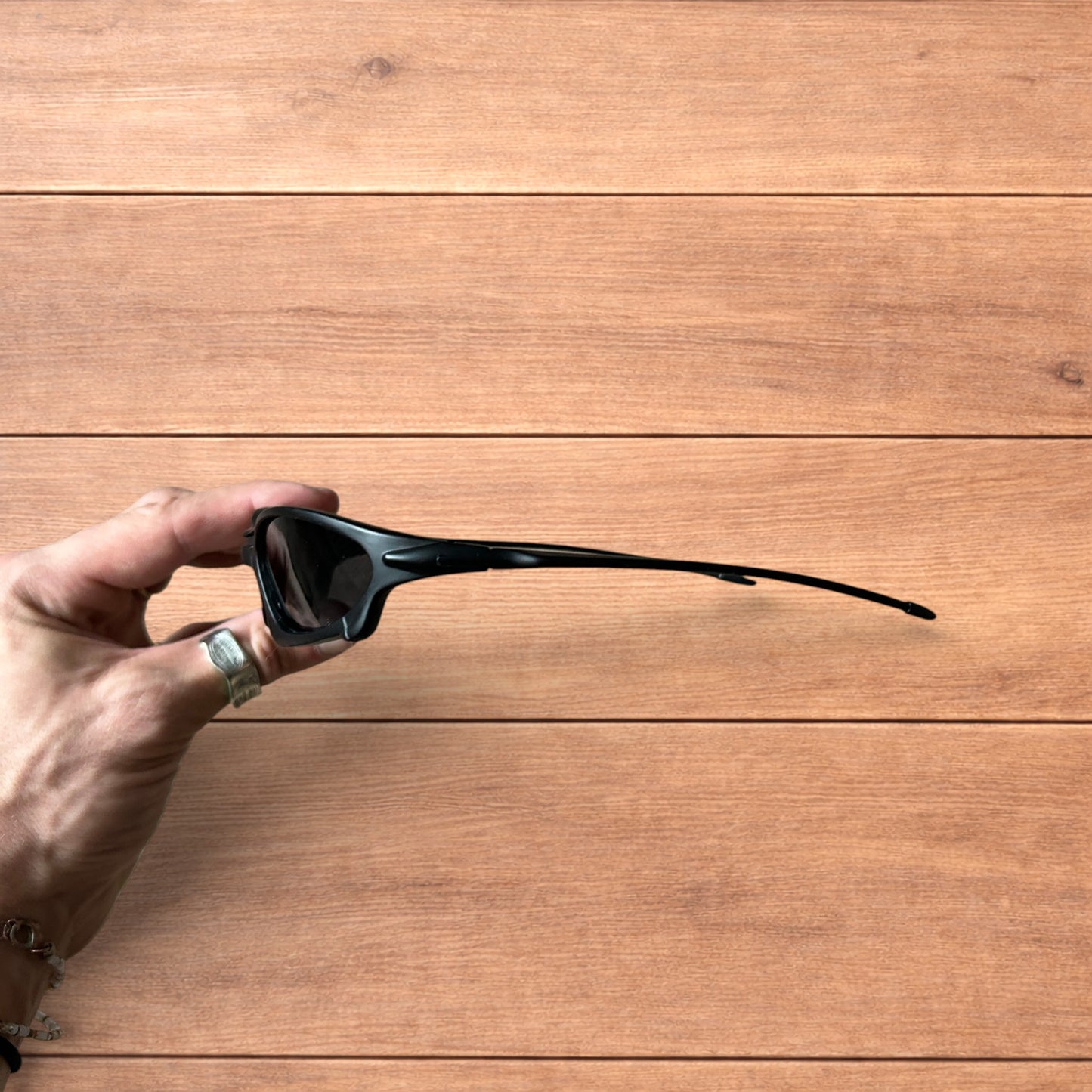 Insane polarised sunglasses in black with black lense.