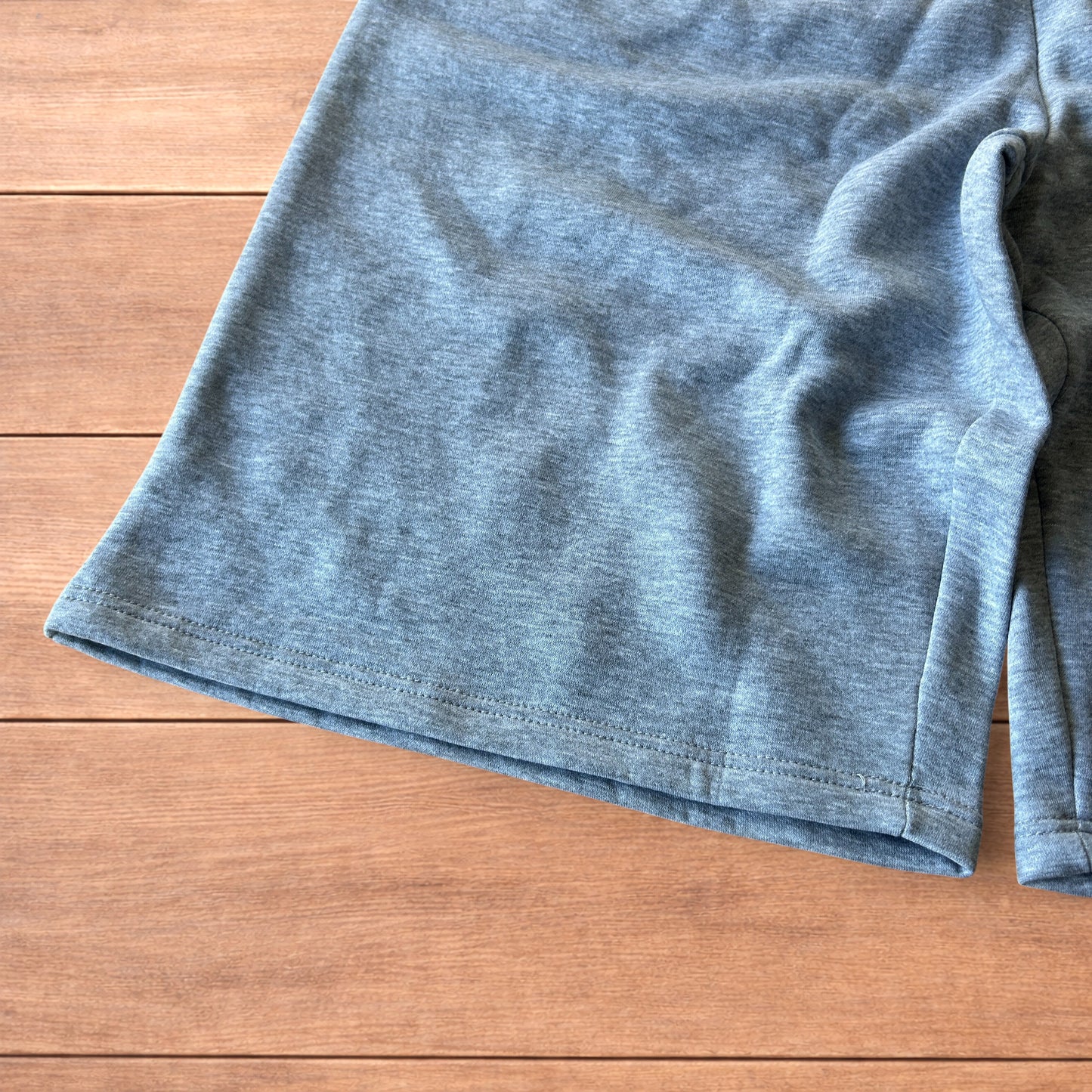 Lovely super baggy wide leg long jersey shorts jorts in light marl grey.