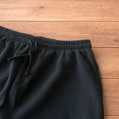 Lovely super baggy wide leg long jersey shorts jorts in black.