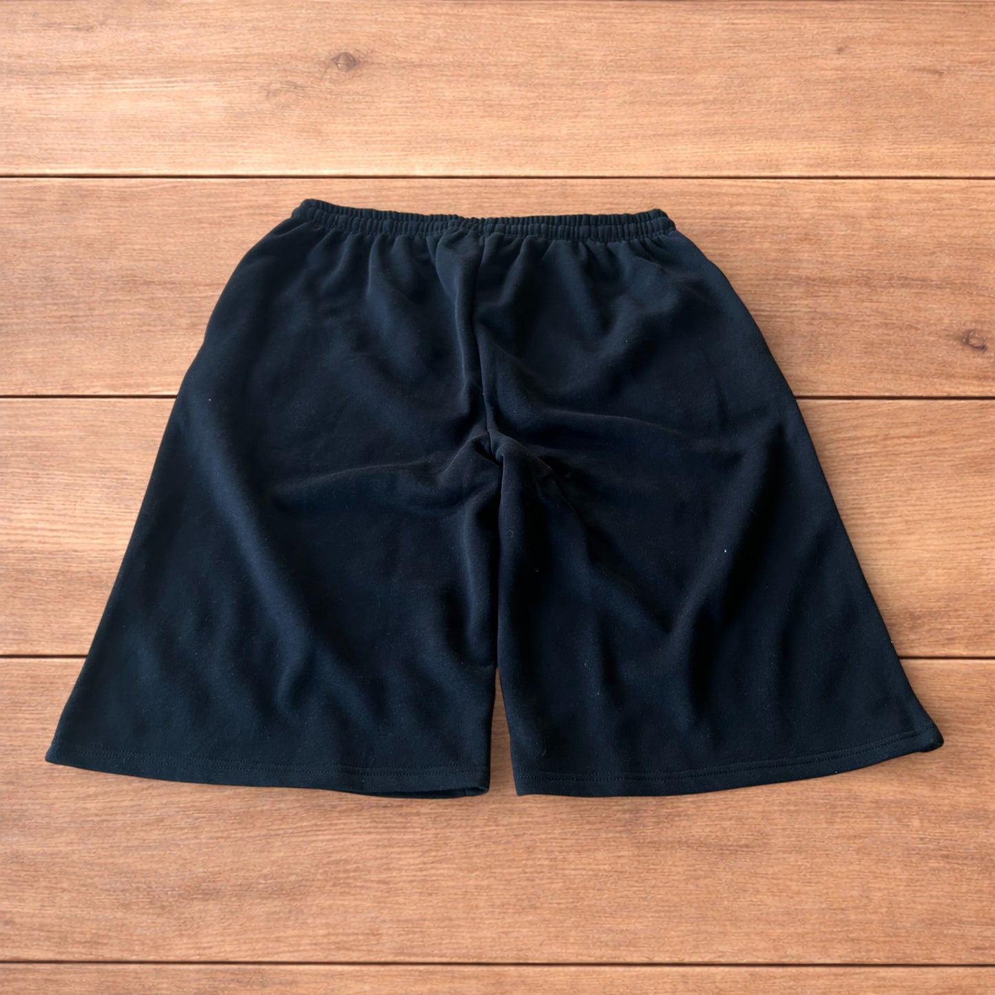 Lovely super baggy wide leg long jersey shorts jorts in black.