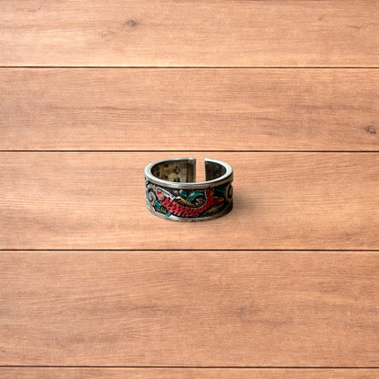 Lovely vintage style stainless steel retro fish band ring in silver.